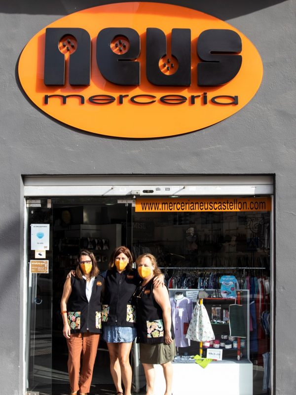 Equipo de Neus abrazadas - copia