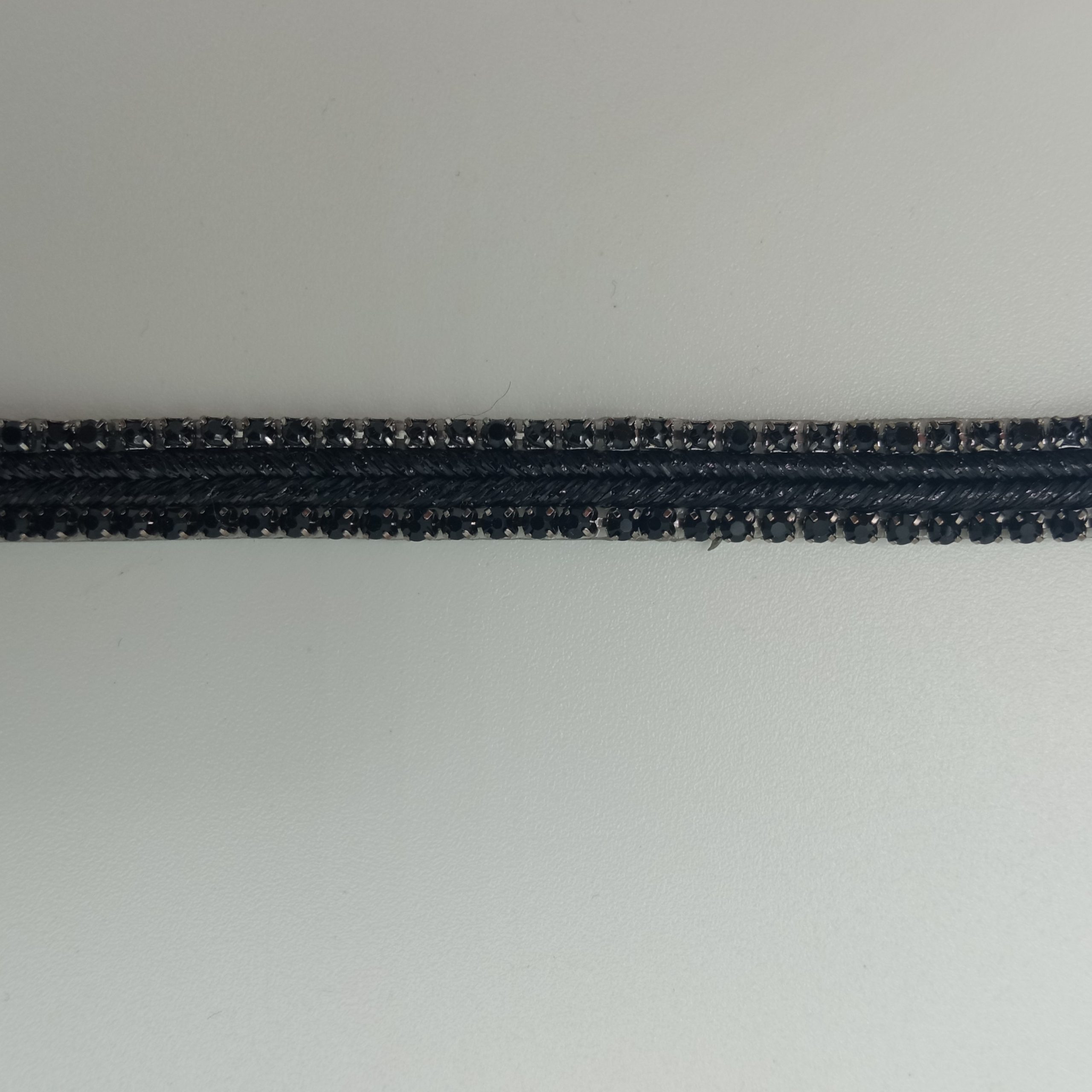 CINTA STRASS NEGRA