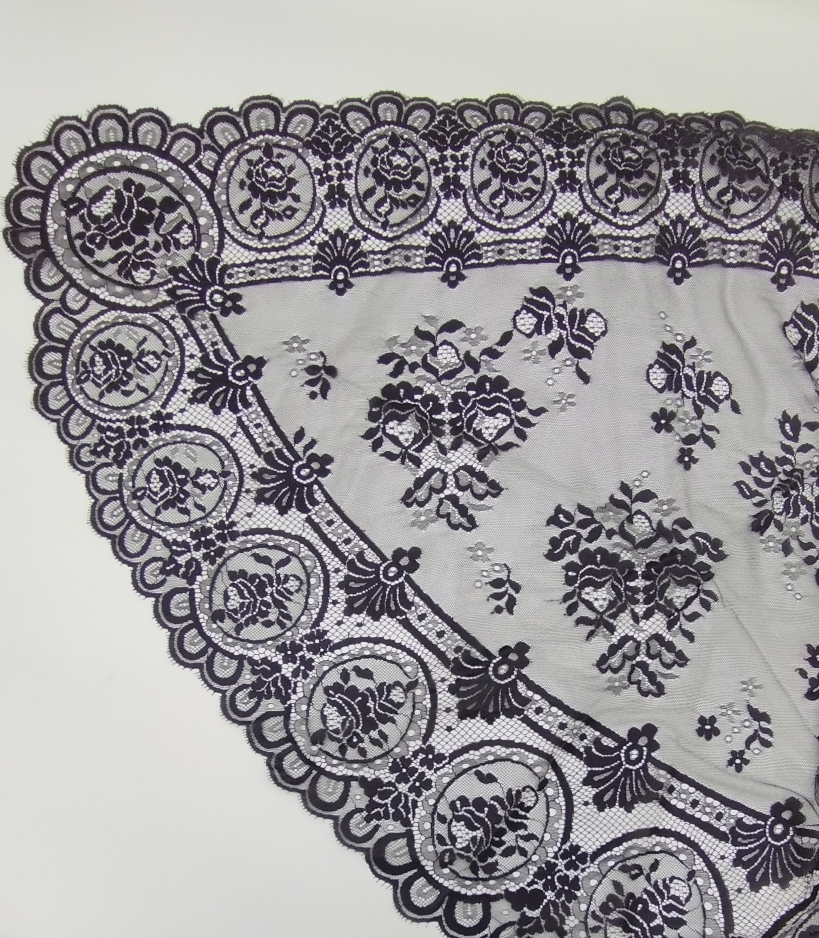 MANTILLA ISABEL NEGRO