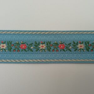 Tapacosturas bordado flores azul