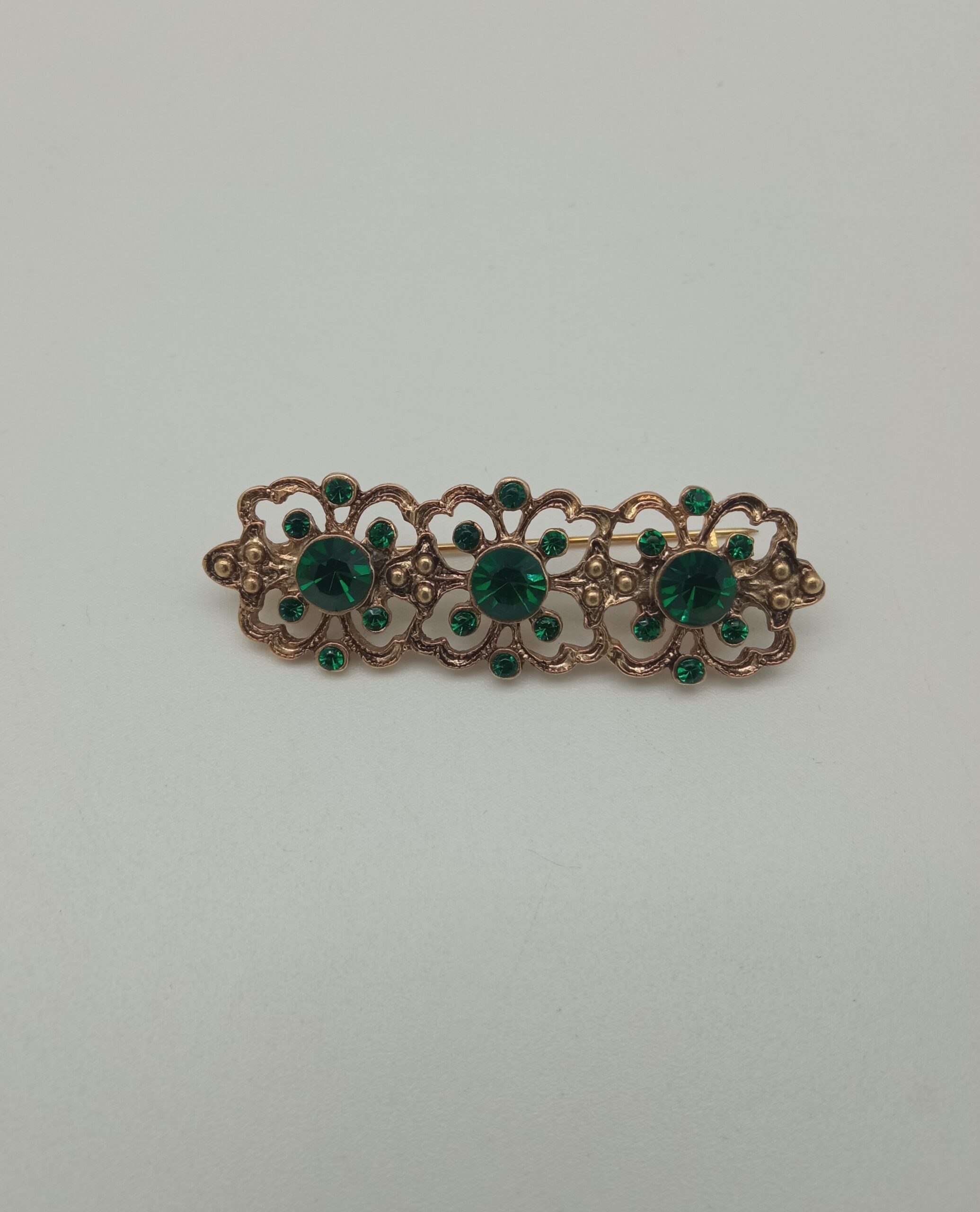 Broche Bro12