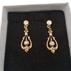 Pendientes Pe25